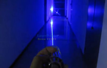 Show you the powerful laser pointer real power